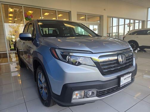 Silver Metallic 2019 Honda Ridgeline RTL-E