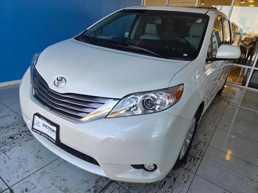 2017 Toyota Sienna Limited Premium