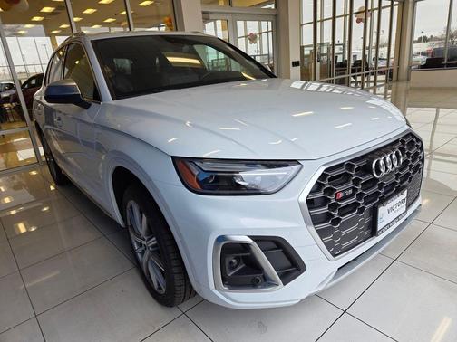 2022 Audi SQ5 3.0T Premium Plus