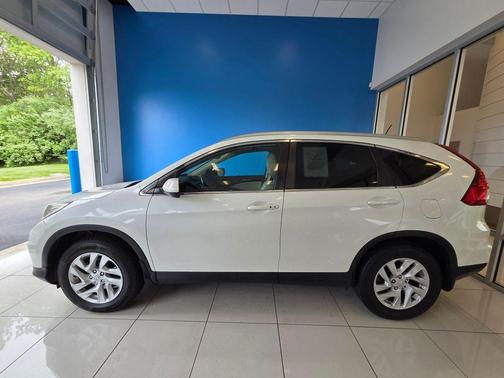 White 2016 Honda CR-V EX-L