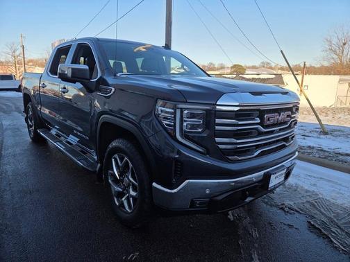 2022 GMC Sierra 1500 SLT