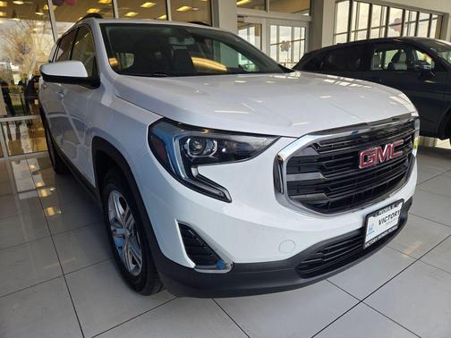 Summit White 2018 GMC Terrain SLE