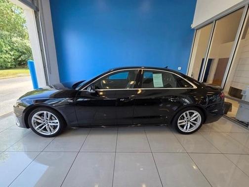 2024 Audi A4 45 S line quattro Premium