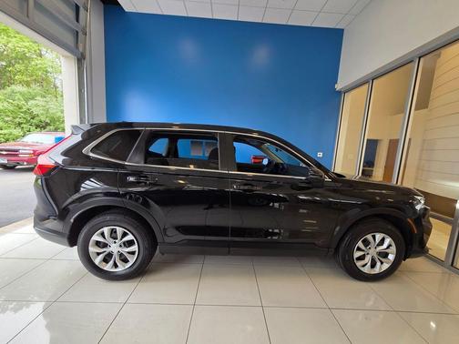 Crystal Black Pearl 2025 Honda CR-V LX