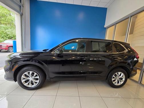 Crystal Black Pearl 2025 Honda CR-V LX