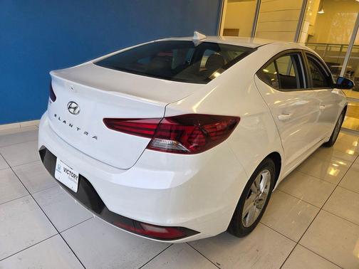 Quartz White Pearl 2020 Hyundai ELANTRA SEL