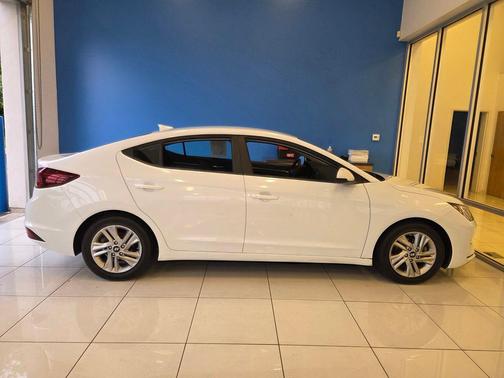 Quartz White Pearl 2020 Hyundai ELANTRA SEL