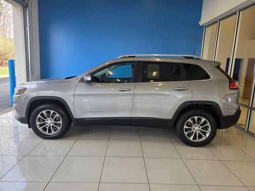 Billet Silver Metallic Clearcoat 2019 Jeep Cherokee Latitude Plus