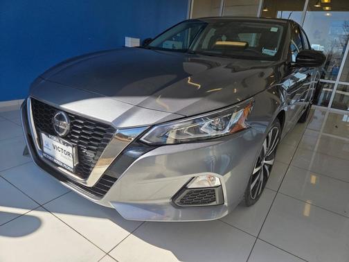 2022 Nissan Altima 2.5 SR