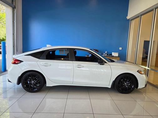 Platinum White 2025 Honda Civic Sport