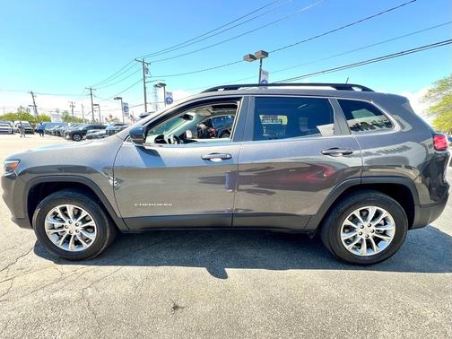 2022 Jeep Cherokee Latitude Lux