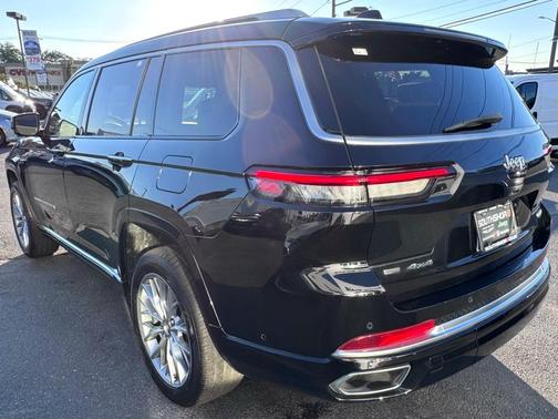 2022 Jeep Grand Cherokee L Summit