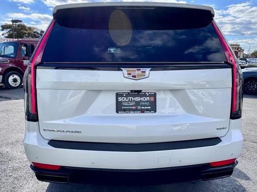 2022 Cadillac Escalade Sport Platinum