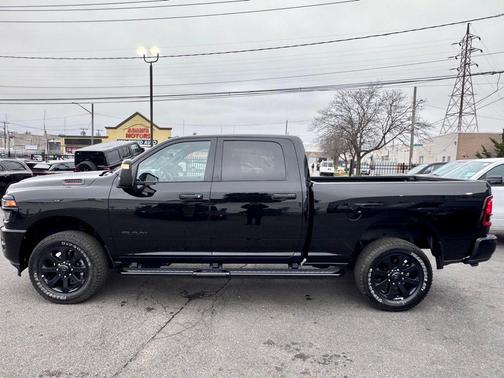 Diamond Black 2025 RAM 2500 Big Horn