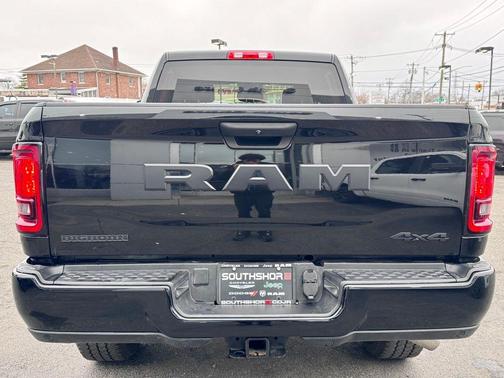 Diamond Black 2025 RAM 2500 Big Horn