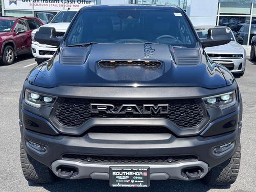 Diamond Black Crystal Pearlcoat 2023 RAM 1500 TRX