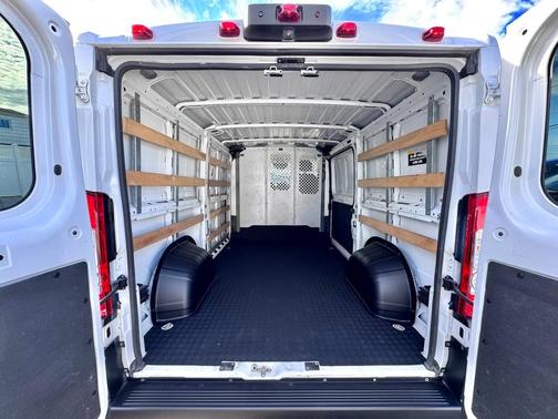2023 RAM ProMaster 2500 Base