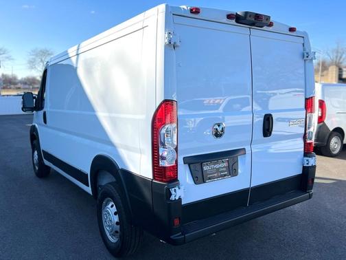 2023 RAM ProMaster 2500 Base