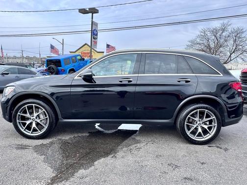 2022 Mercedes-Benz GLC 300 Base 4MATIC