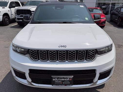 Bright White Clearcoat 2021 Jeep Grand Cherokee L Summit