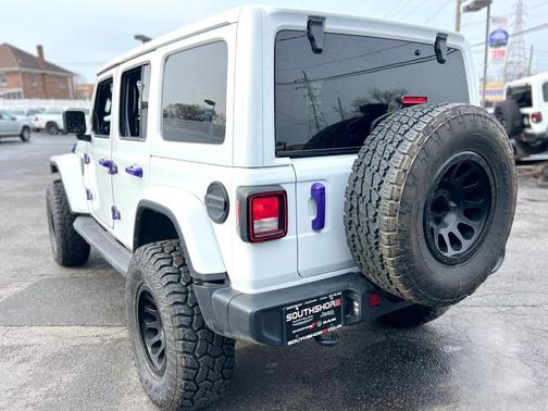 2022 Jeep Wrangler Unlimited Sahara Altitude