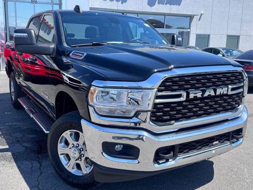 Diamond Black 2024 RAM 2500 Big Horn