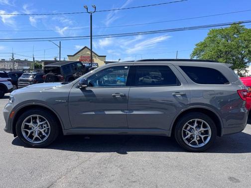 Destroyer Gray Clearcoat 2026 Dodge Durango GT Plus HEMI V8
