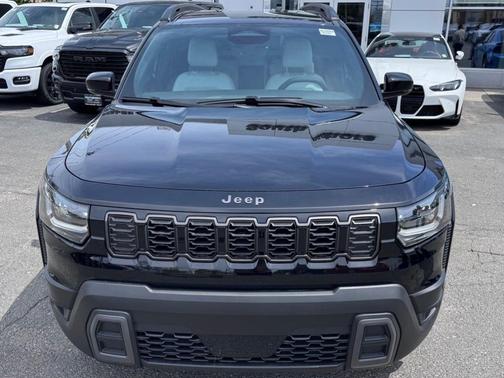 Diamond Black 2026 Jeep Cherokee LAREDO/LIMITED