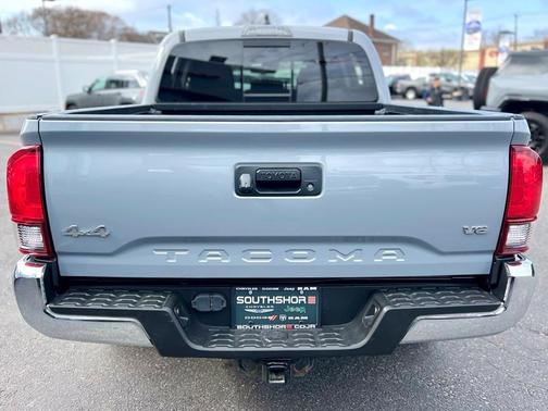2021 Toyota Tacoma SR5
