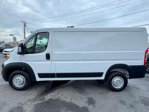 2025 RAM ProMaster 1500 Low Roof