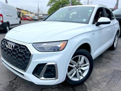 2022 Audi Q5 45 S line quattro Premium