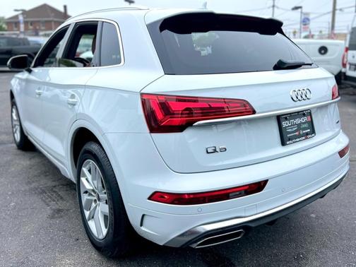 2022 Audi Q5 45 S line quattro Premium