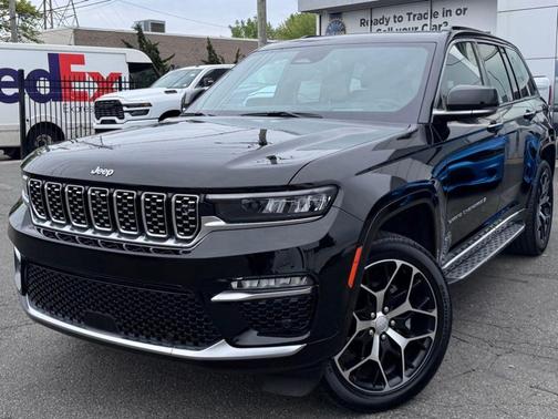 Diamond Black 2024 Jeep Grand Cherokee Summit