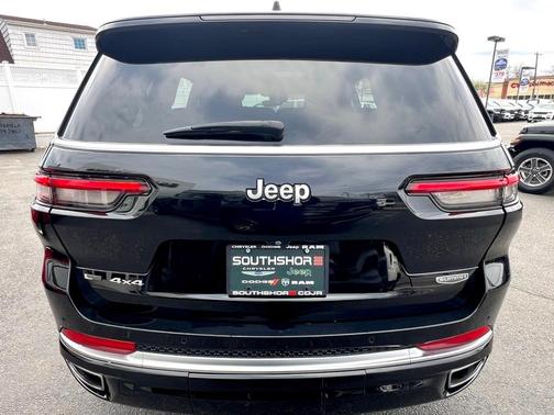 2022 Jeep Grand Cherokee L Summit