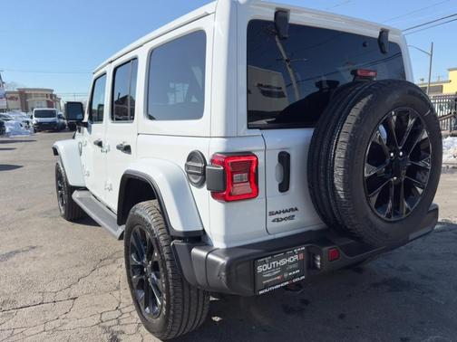 2025 Jeep Wrangler 4xe Sahara