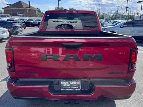 Molten Red Pearlcoat 2026 RAM 2500 Big Horn
