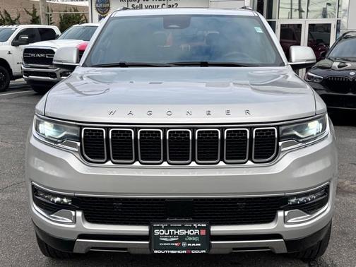 2022 Jeep Wagoneer Series III