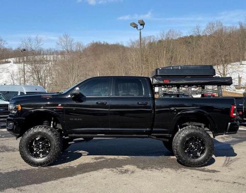 Diamond Black 2022 RAM 2500 Limited