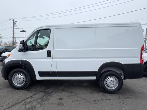 2025 RAM ProMaster 1500 Low Roof