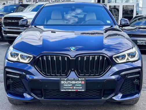 2022 BMW X6 M50i