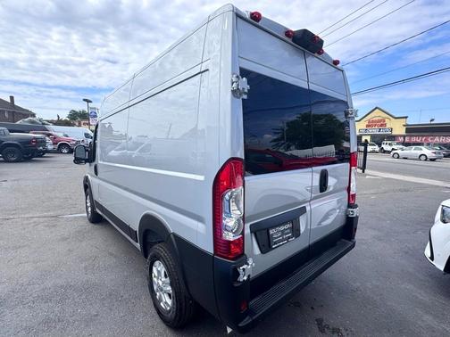 2025 RAM ProMaster 1500 Base