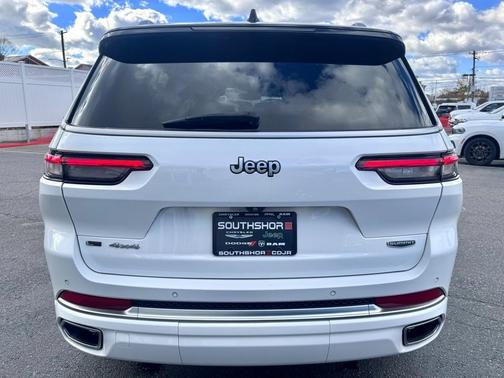 2022 Jeep Grand Cherokee L Summit