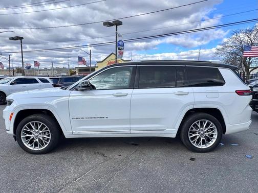 2022 Jeep Grand Cherokee L Summit