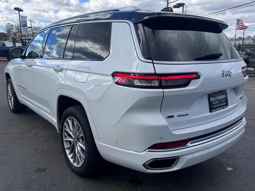2022 Jeep Grand Cherokee L Summit