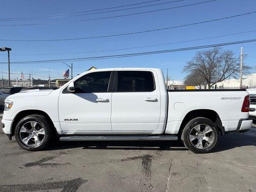Bright White Clearcoat 2023 RAM 1500 Laramie