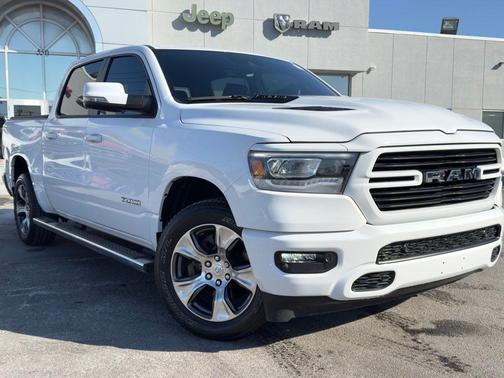 Bright White Clearcoat 2023 RAM 1500 Laramie