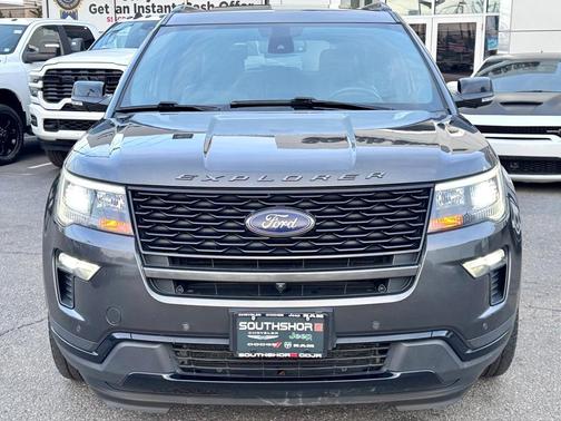 2019 Ford Explorer sport