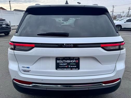 2023 Jeep Grand Cherokee 4xe Base