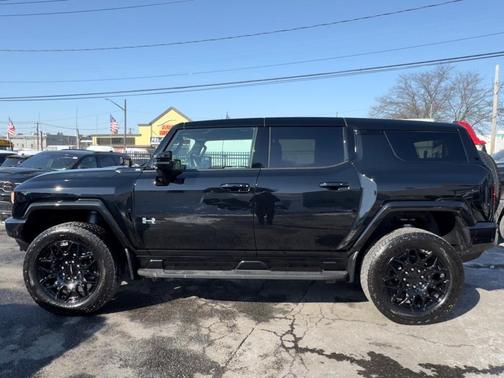 2024 GMC HUMMER EV SUV 2X