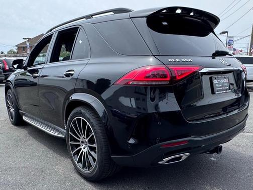 2022 Mercedes-Benz GLE 350 Base 4MATIC